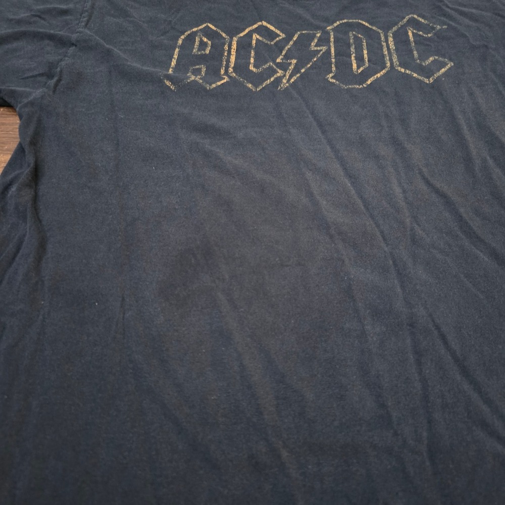 Fruit of the Loom AC/DC T-Shirt Mens Large Black Distressed Vintage Rock Tee - Picture 4 of 10
